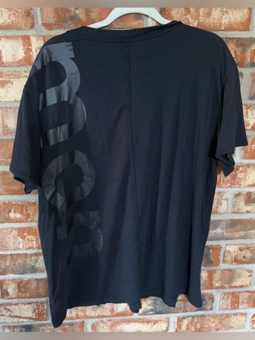 lululemon athletica Black Short Sleeve Logo Tee - Picture 5 of 9